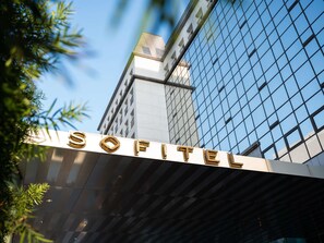 Exterior - Sofitel LA at Beverly Hills (Los Angeles)