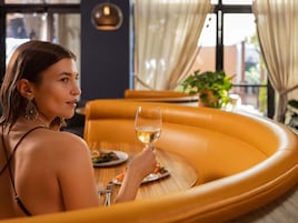 Servizio di colazione, pranzo e cena