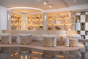 ロビー応接スペース