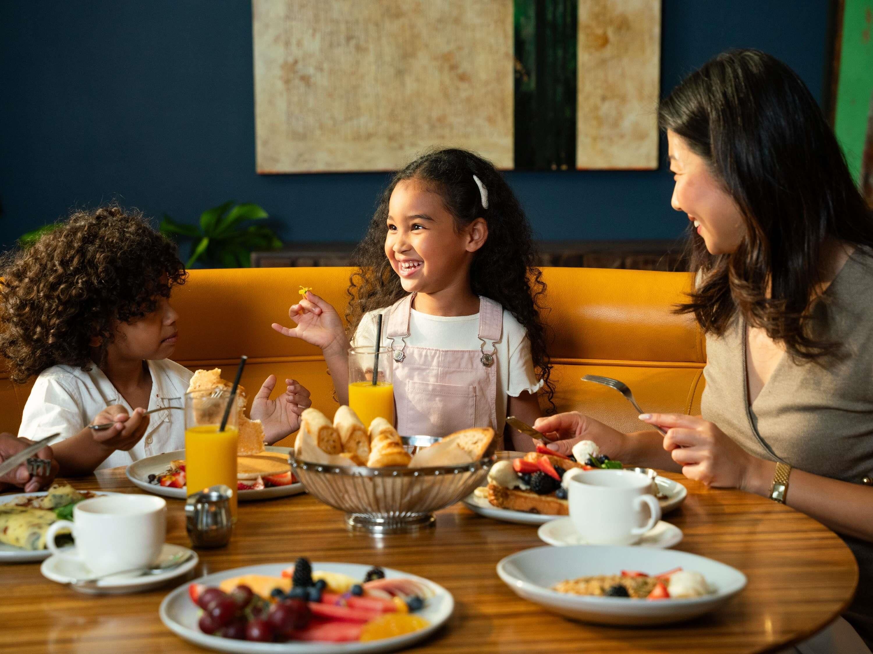 每日供應即叫即煮早餐 (費用另計)