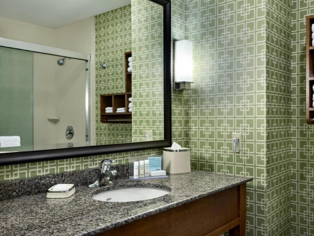 Bathroom | Free toiletries, hair dryer, towels, soap