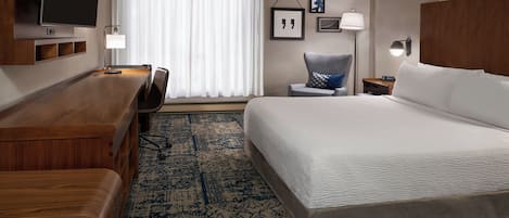 Traditional Room, 1 King Bed | Premium bedding, pillow-top beds, desk, laptop workspace