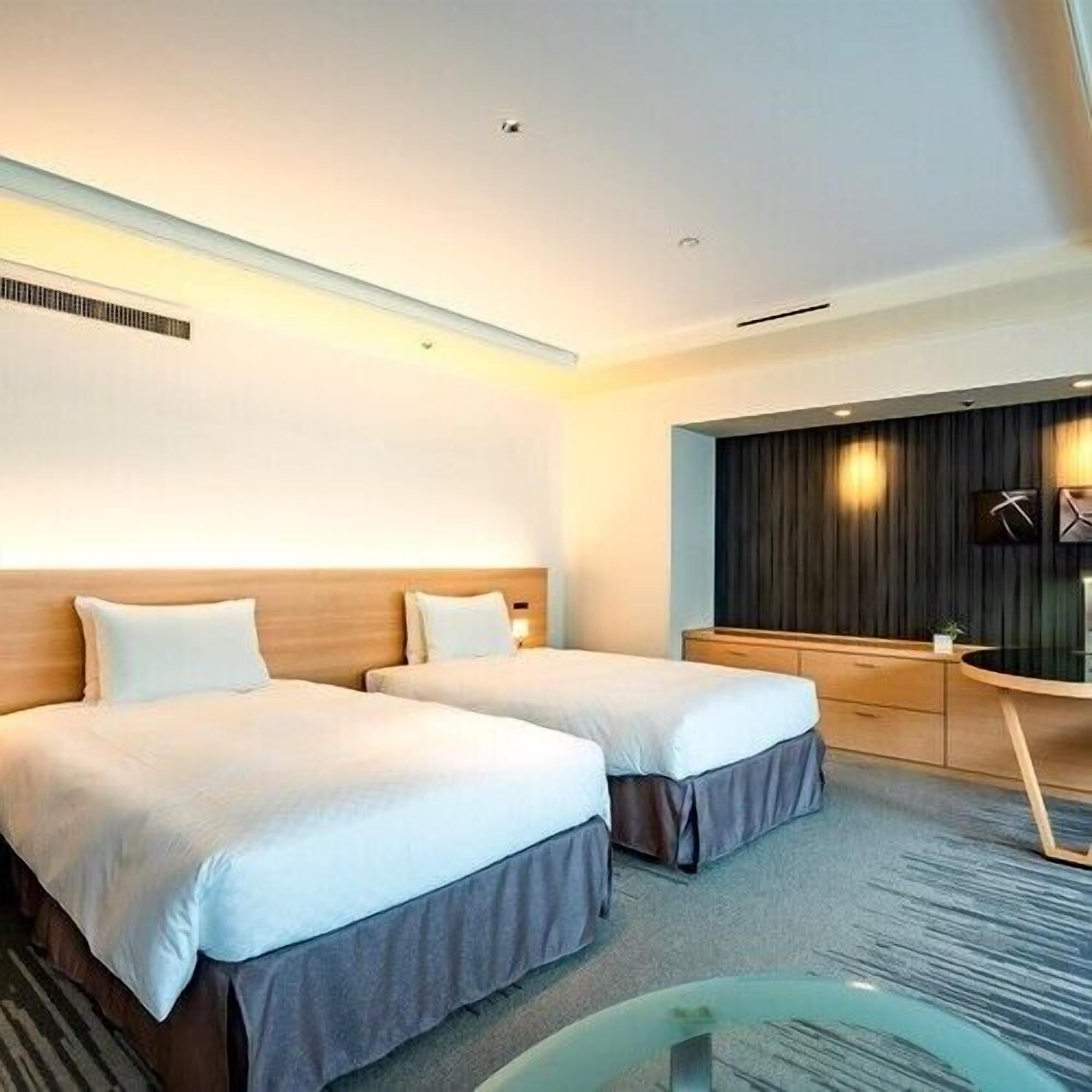 In-room safe, blackout drapes, iron/ironing board, free WiFi