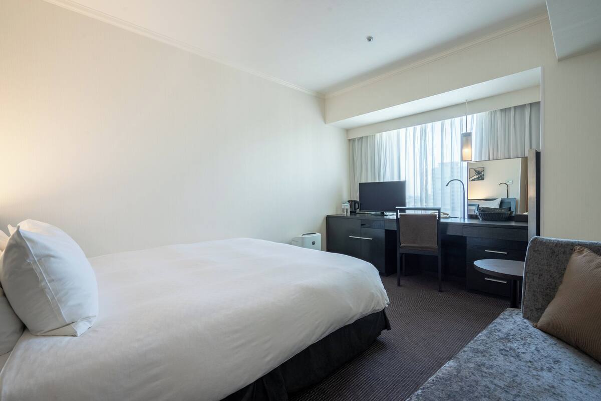 In-room safe, blackout drapes, iron/ironing board (on request)