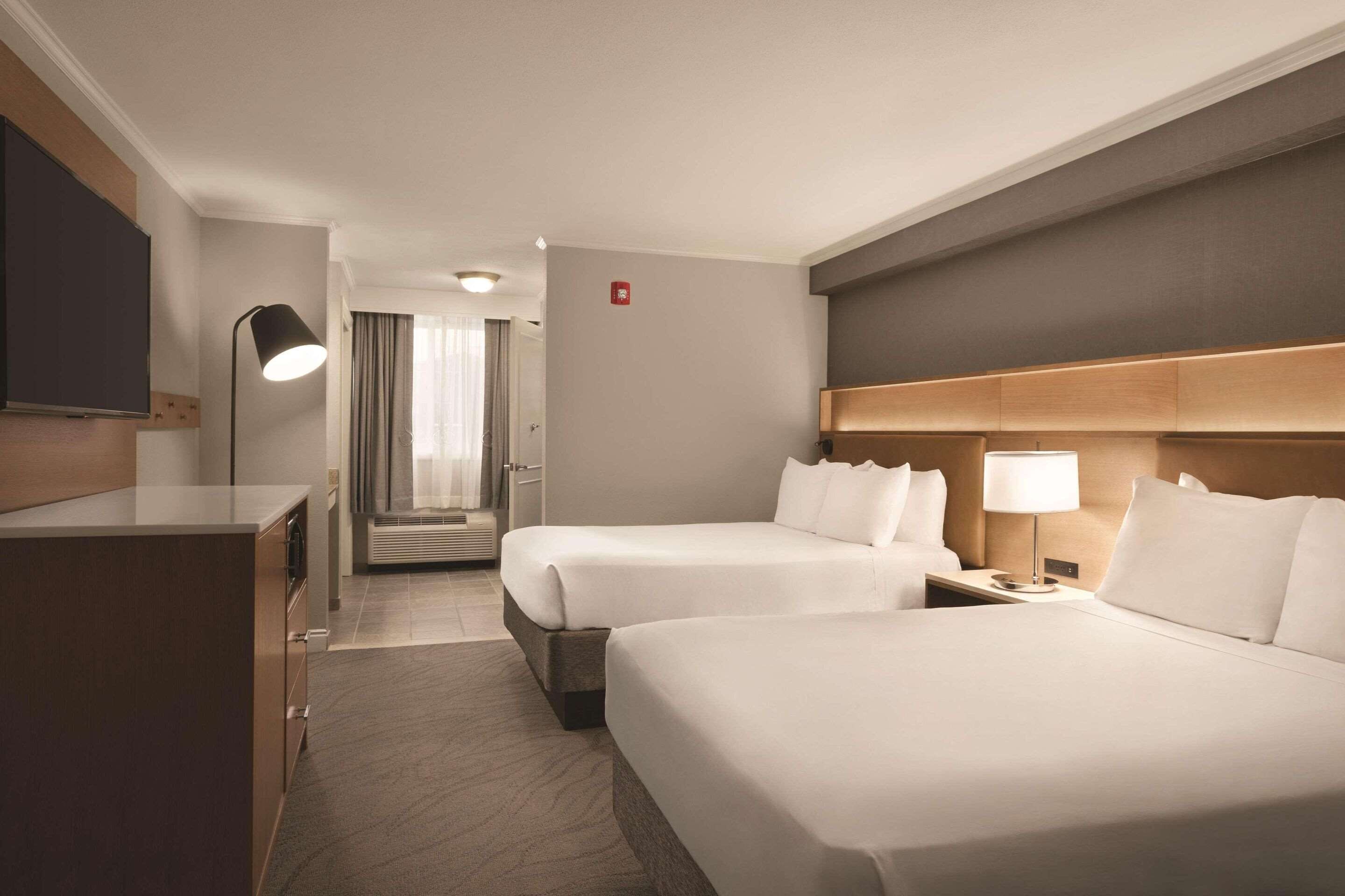 room, 2 double beds, non smoking | hypo-allergenic bedding, pillow-top beds, in-room safe, desk