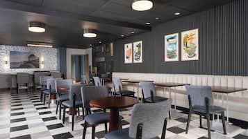 Lunch and dinner served