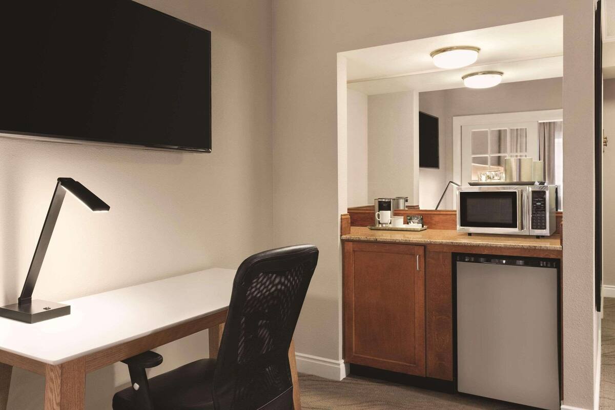 hypo-allergenic bedding, pillow-top beds, in-room safe, desk