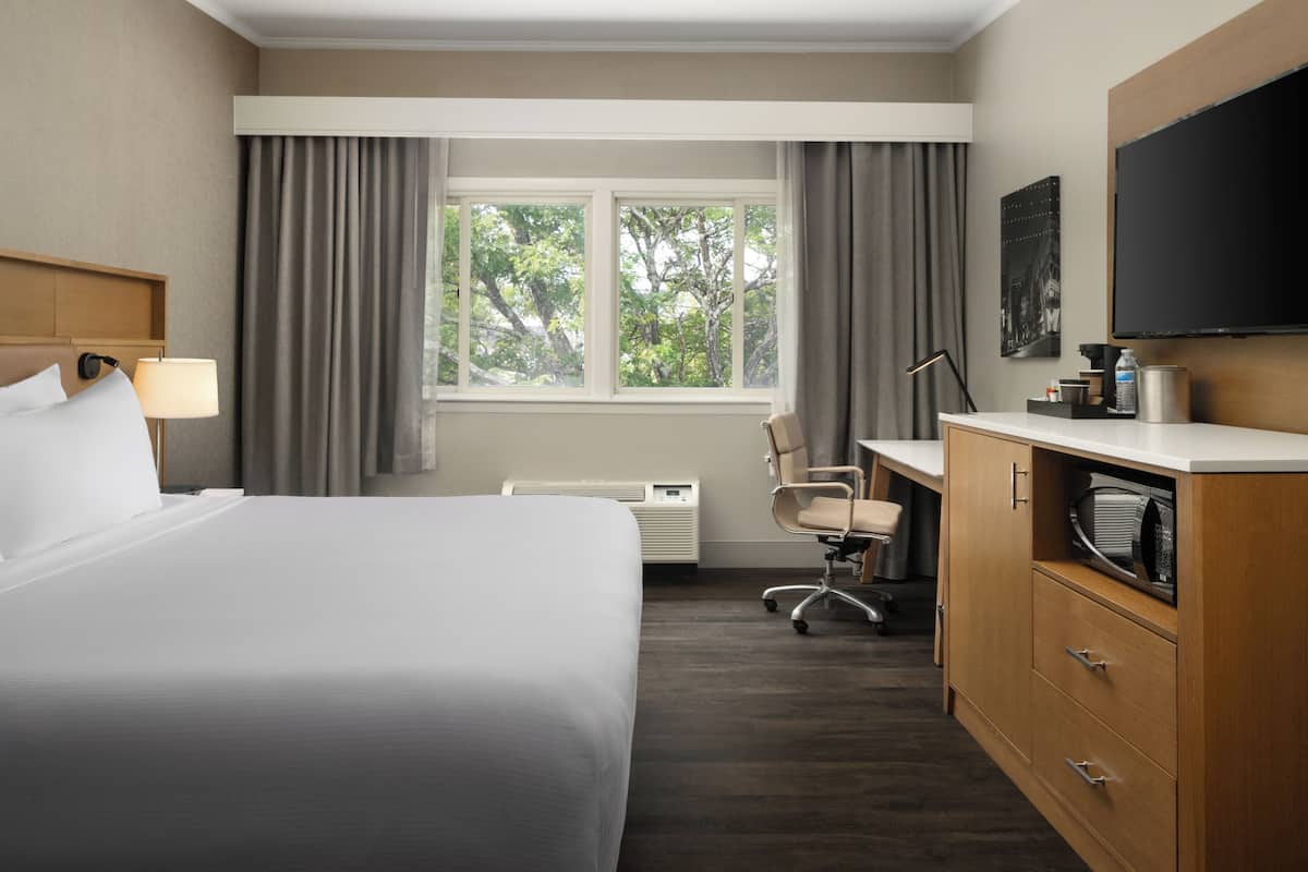 Literie hypoallergénique, surmatelas, coffres-forts dans les chambres