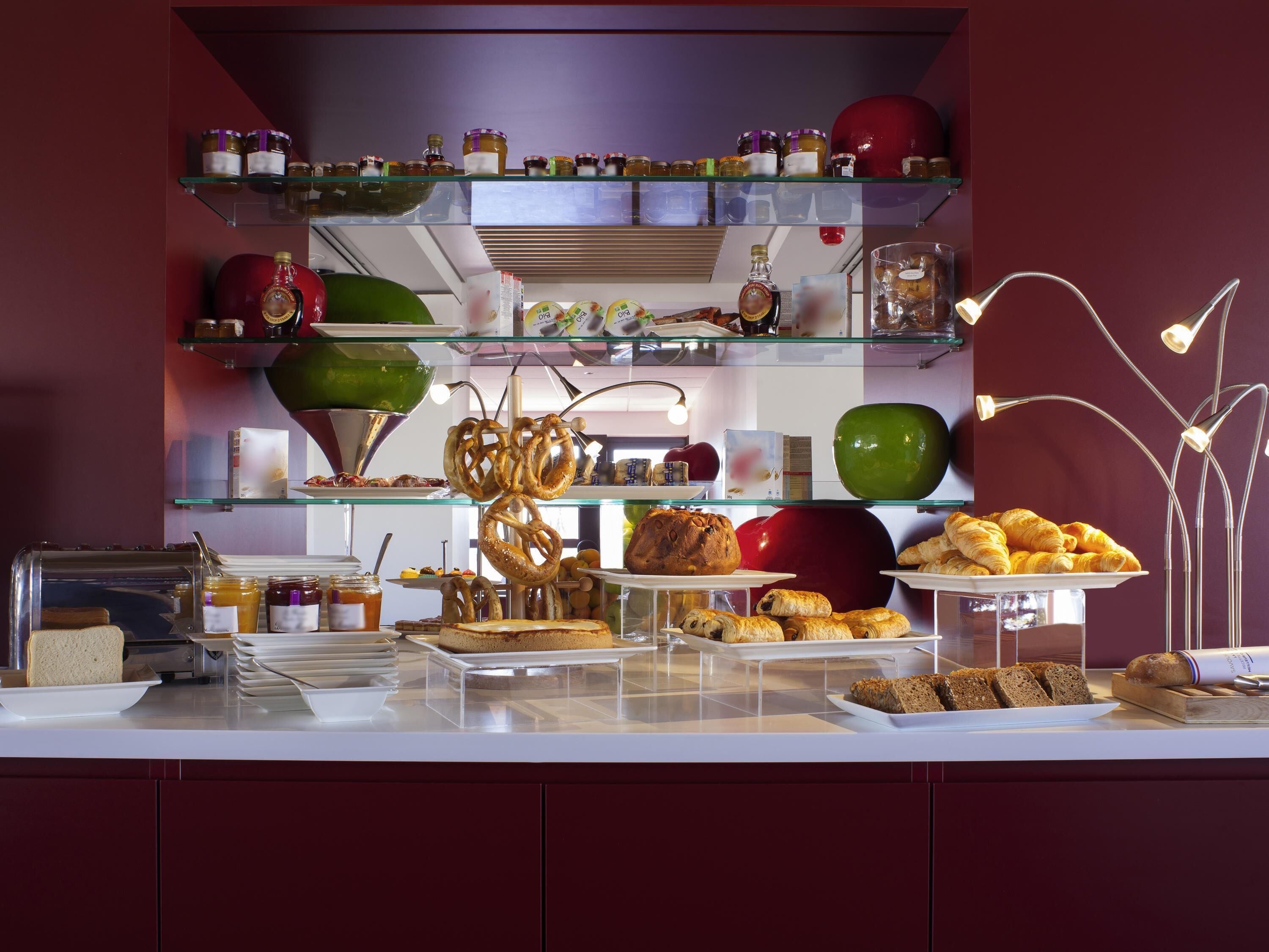 Frokostbuffé hver dag (EUR 19.50 per person)