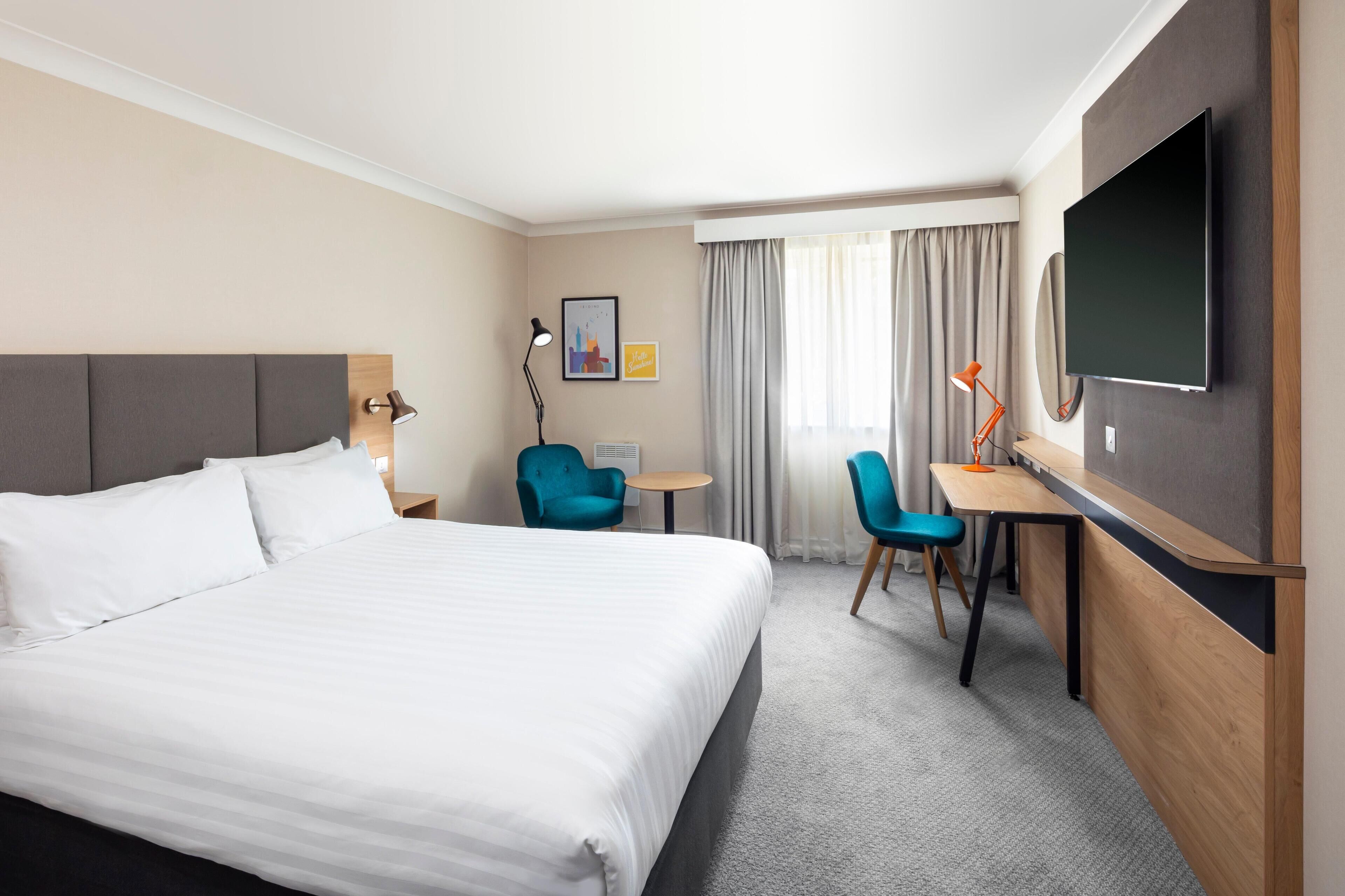 Hypo-allergenic bedding, in-room safe, desk, laptop workspace