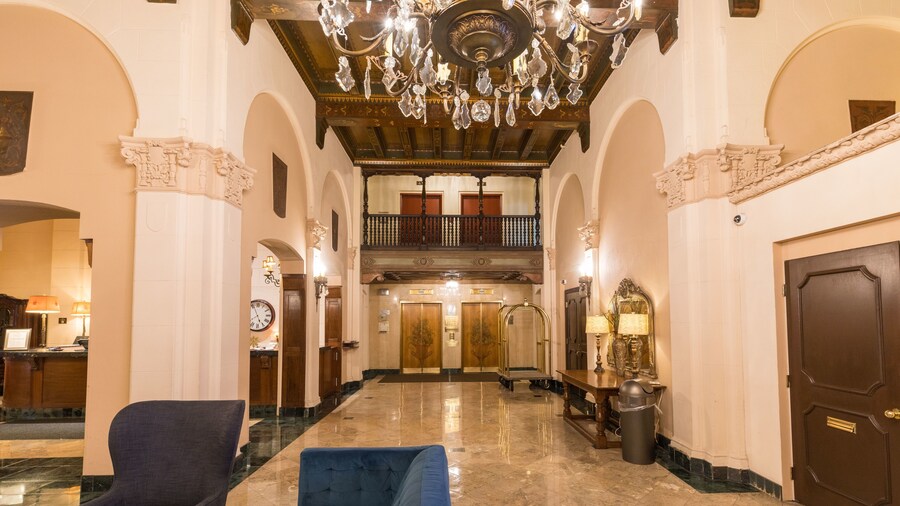 Kensington Park Hotel