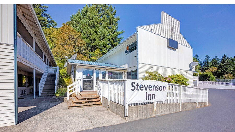 Capital O Stevenson Inn Riverside