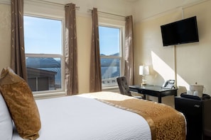 Room, 1 Queen Bed, Non Smoking, Ocean View | Desk, laptop workspace, blackout drapes, iron/ironing board