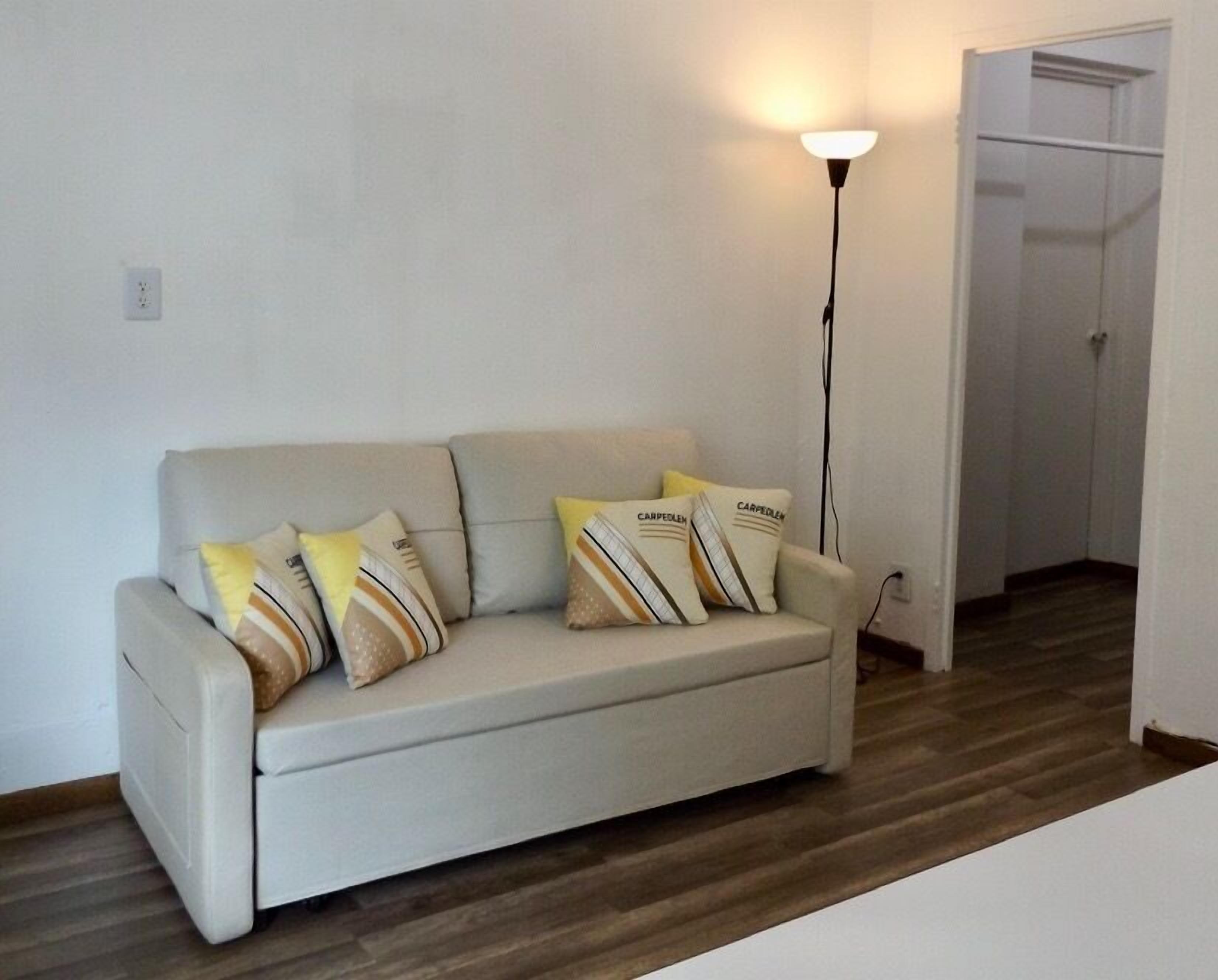 Queen Suite | Individually decorated, desk, iron/ironing board, bed sheets