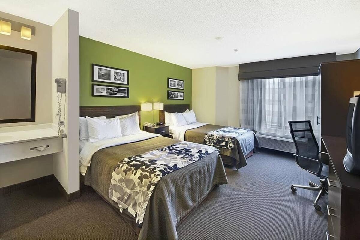 Room, 2 Queen Beds, Non Smoking