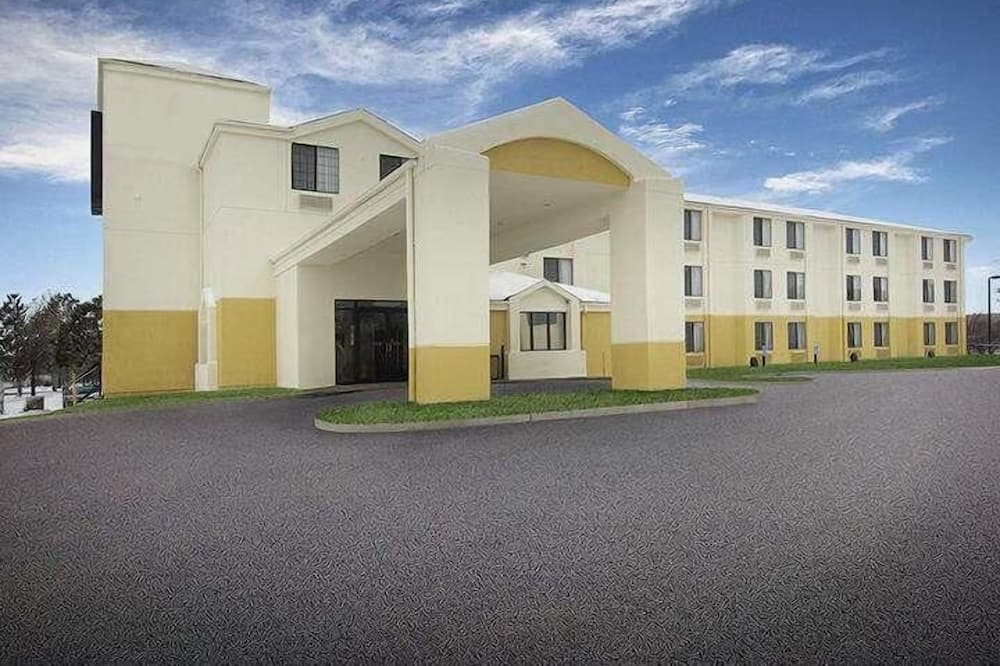 Baymont by Wyndham Fort Collins