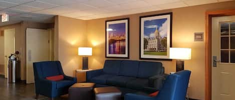 Sala de estar en el lobby