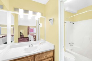 Suite, 2 Queen Beds, Non Smoking | Bathroom | Combined shower/bathtub, hair dryer, towels