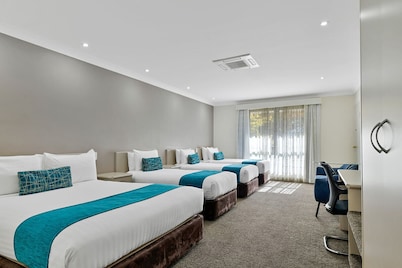 Central Caleula Motor Lodge