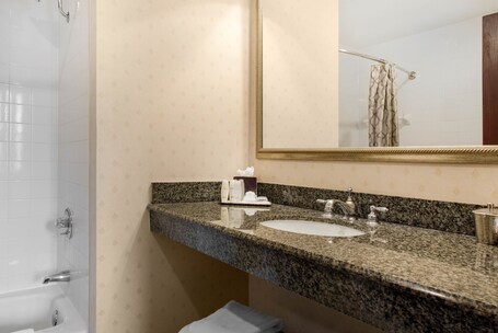 Omni Severin Hotel - Image 24