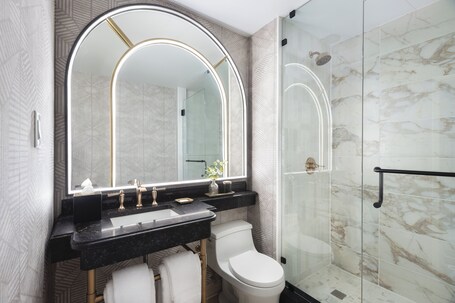 Omni Severin Hotel - Image 6