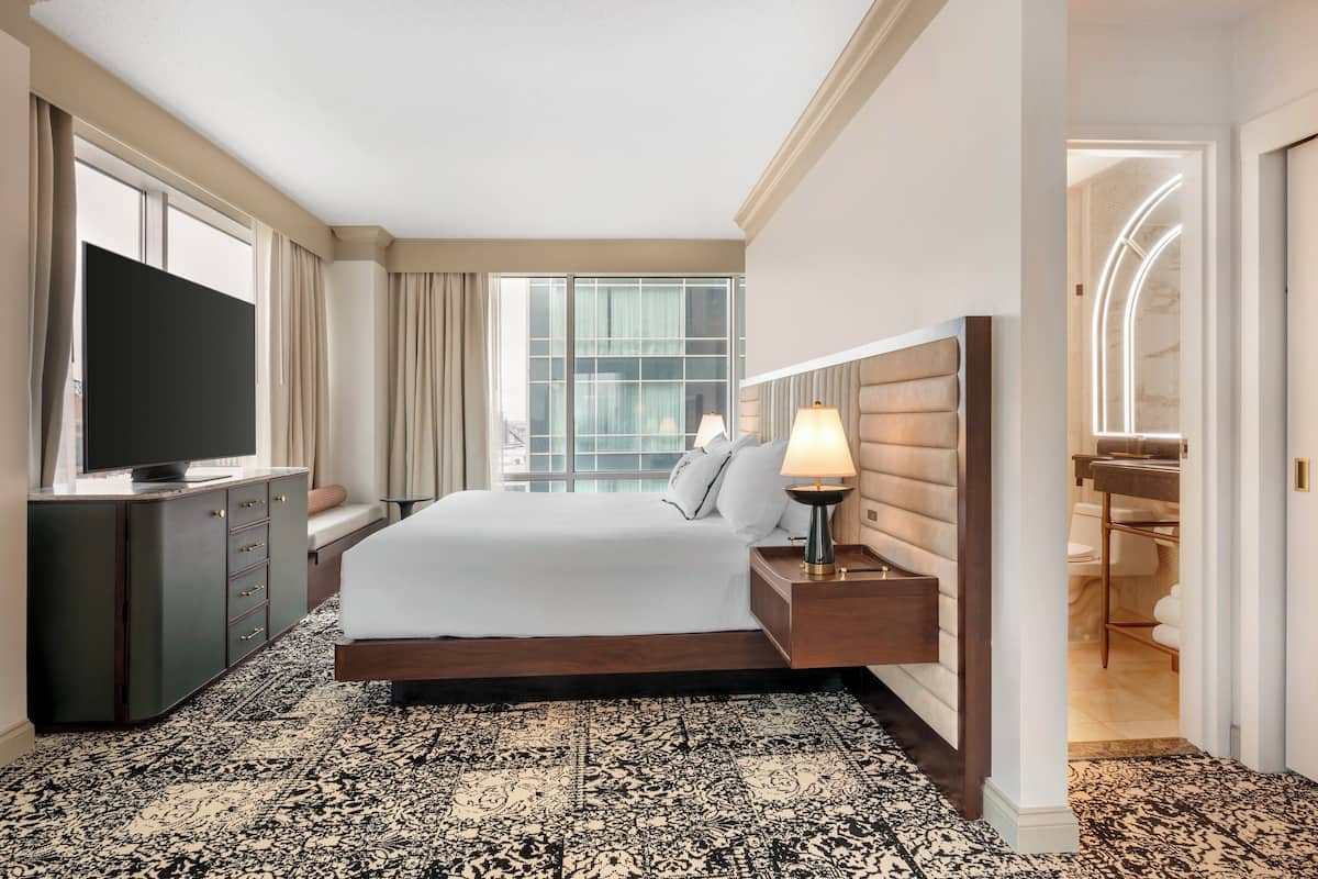 suite, 1 king bed with sofa bed (plaza suite) | 1 bedroom, premium bedding, in-room safe, desk