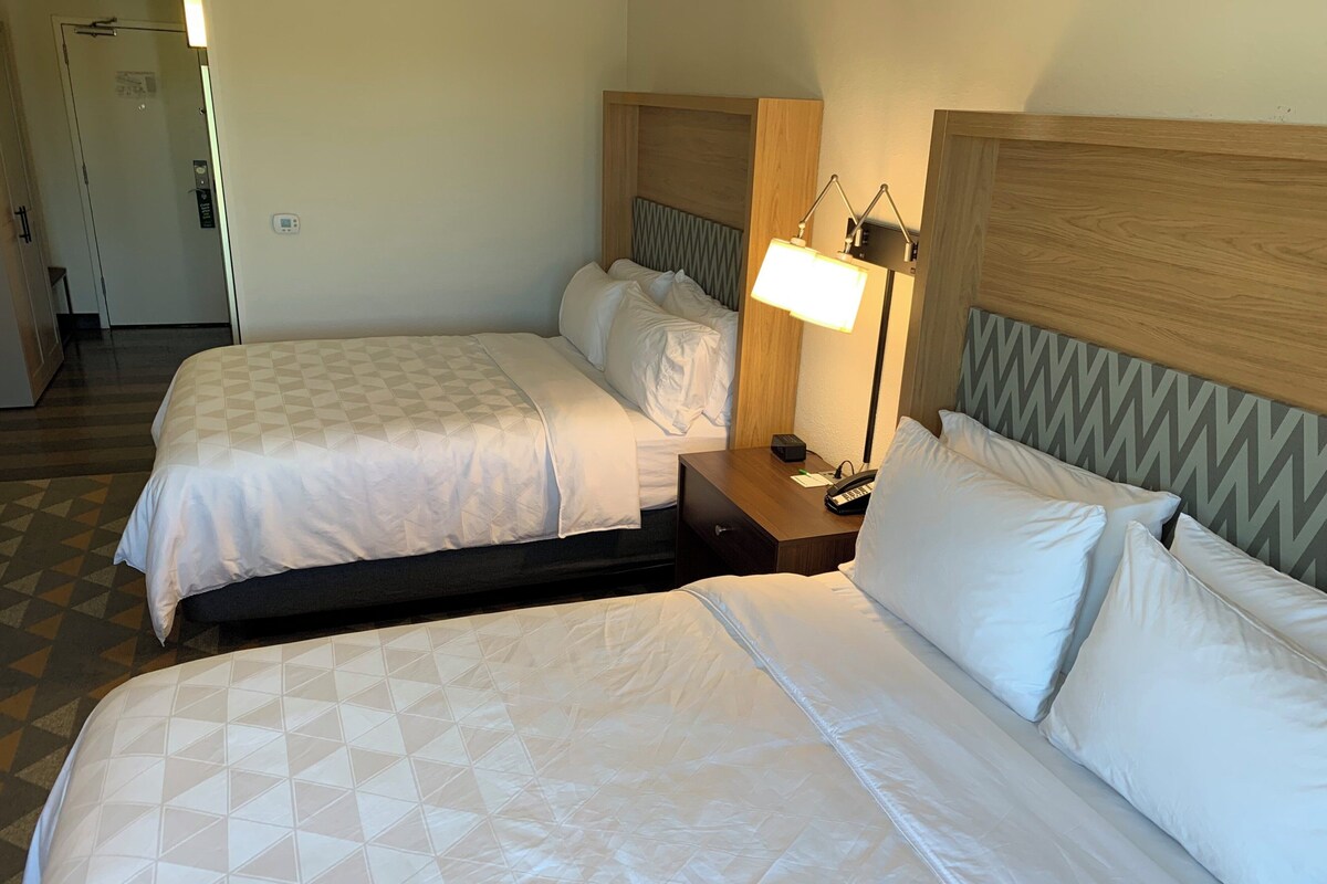 Chambre Standard, 2 grands lits | Literie de qualité supérieure, bureau