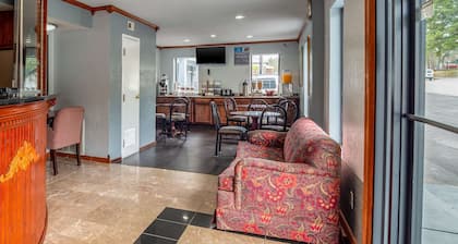 Rodeway Inn & Suites Fort Jackson