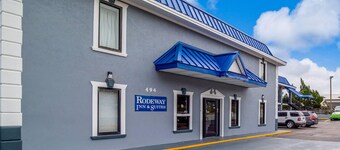 โรดเวย์ อินน์แอนด์สวีทส์ ฟอร์ตแจ็คสัน