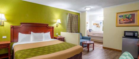 Una scrivania, Wi-Fi gratuito, lenzuola