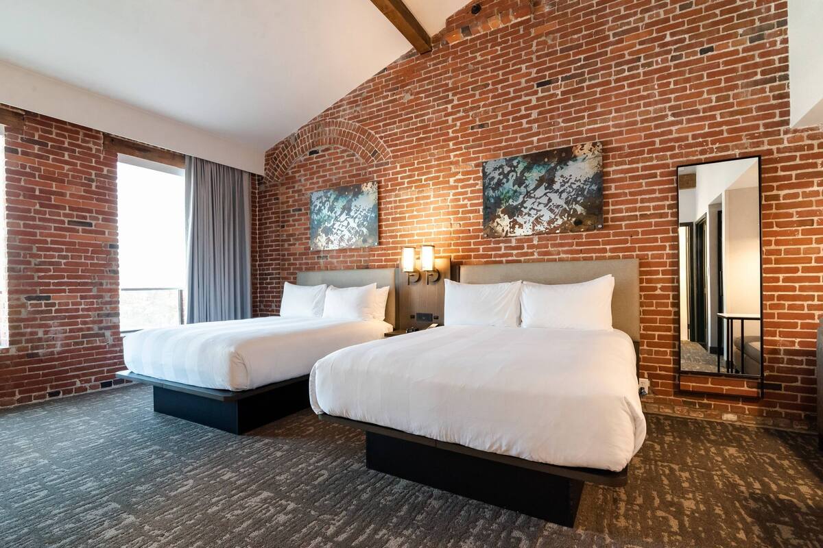 premium bedding, down duvets, pillow-top beds, desk