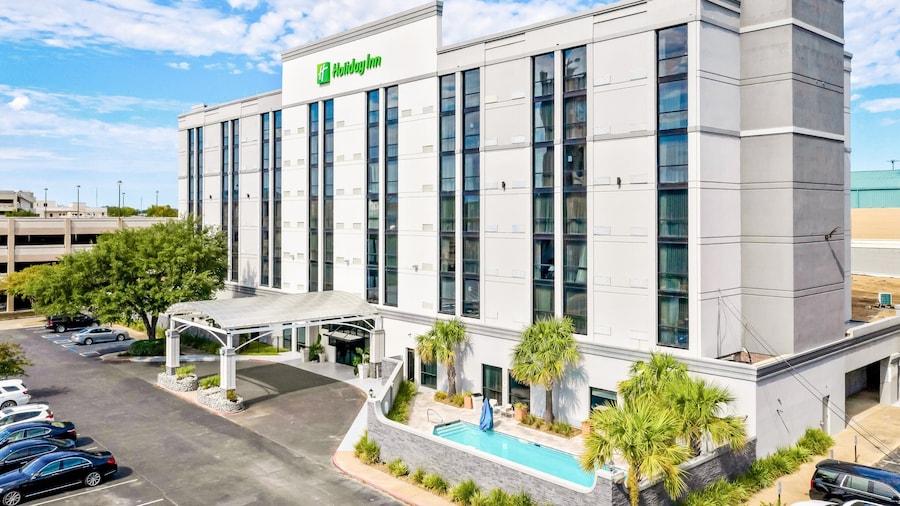 Holiday Inn Alexandria - Downtown, an IHG Hotel