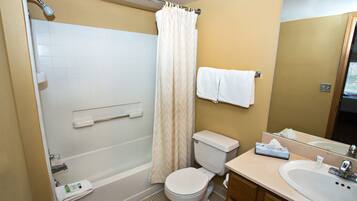 花灑/浴缸組合、免費梳洗用品、風筒、提供毛巾