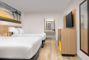 Pillow-top beds, in-room safe, desk, blackout curtains - Days Inn by Wyndham Lake City I-75 (Lake City)