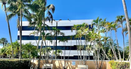 DoubleTree by Hilton Hotel West Palm Beach Airport