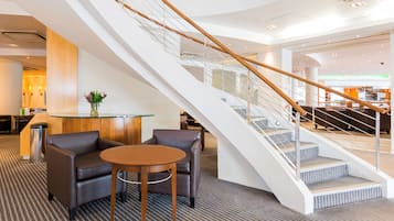 Siddeområde i lobbyen