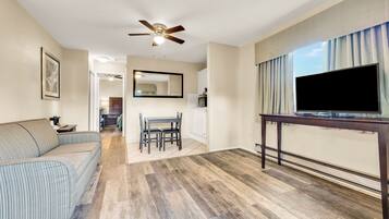 Suite, 1 King Bed with Sofa bed, Patio