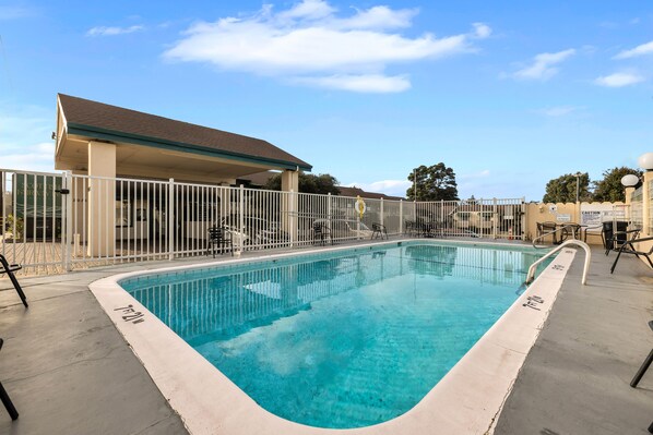 Seasonal outdoor pool