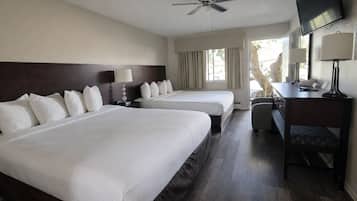 Bureau, espace de travail pour ordinateur portable