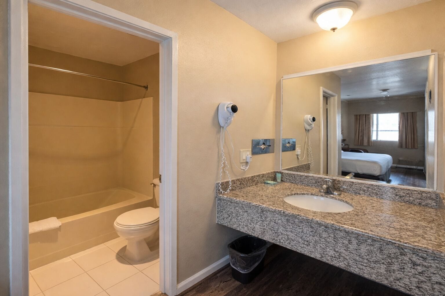 Foto - Scottish Fairway Inn