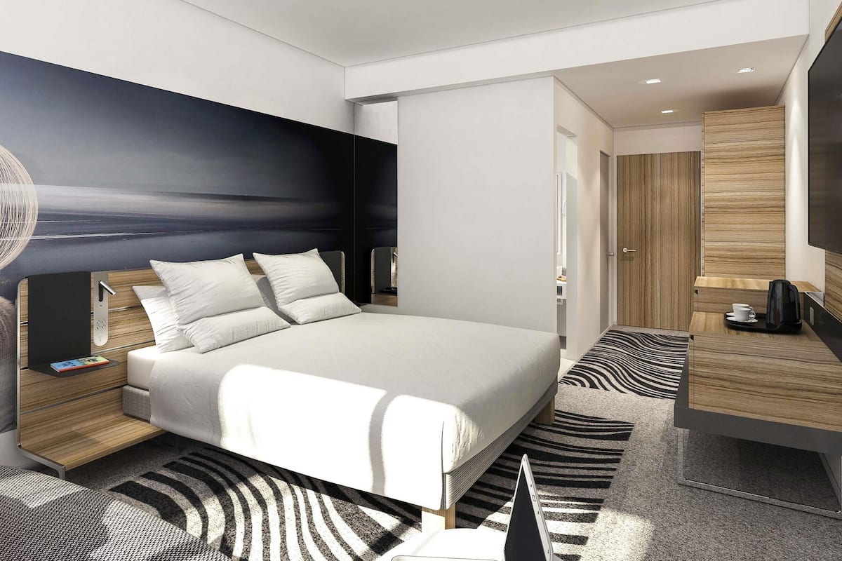 Minibar, in-room safe, desk, blackout curtains