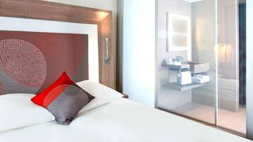Superior Room, 1 Queen Bed with Sofa bed (Premium) | Minibar, in-room safe, desk, blackout curtains