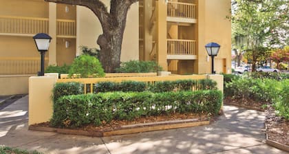 La Quinta Inn & Suites by Wyndham Charleston Riverview
