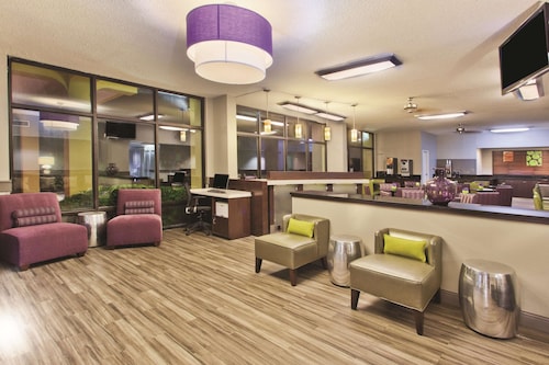 La Quinta Inn & Suites by Wyndham Charleston Riverview