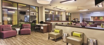 La Quinta Inn & Suites by Wyndham Charleston Riverview