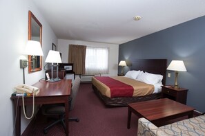 Rom – standard, 1 queensize-seng, kjøleskap og mikrobølgeovn | Skrivebord, strykejern/-brett, wi-fi (inkludert) og sengetøy