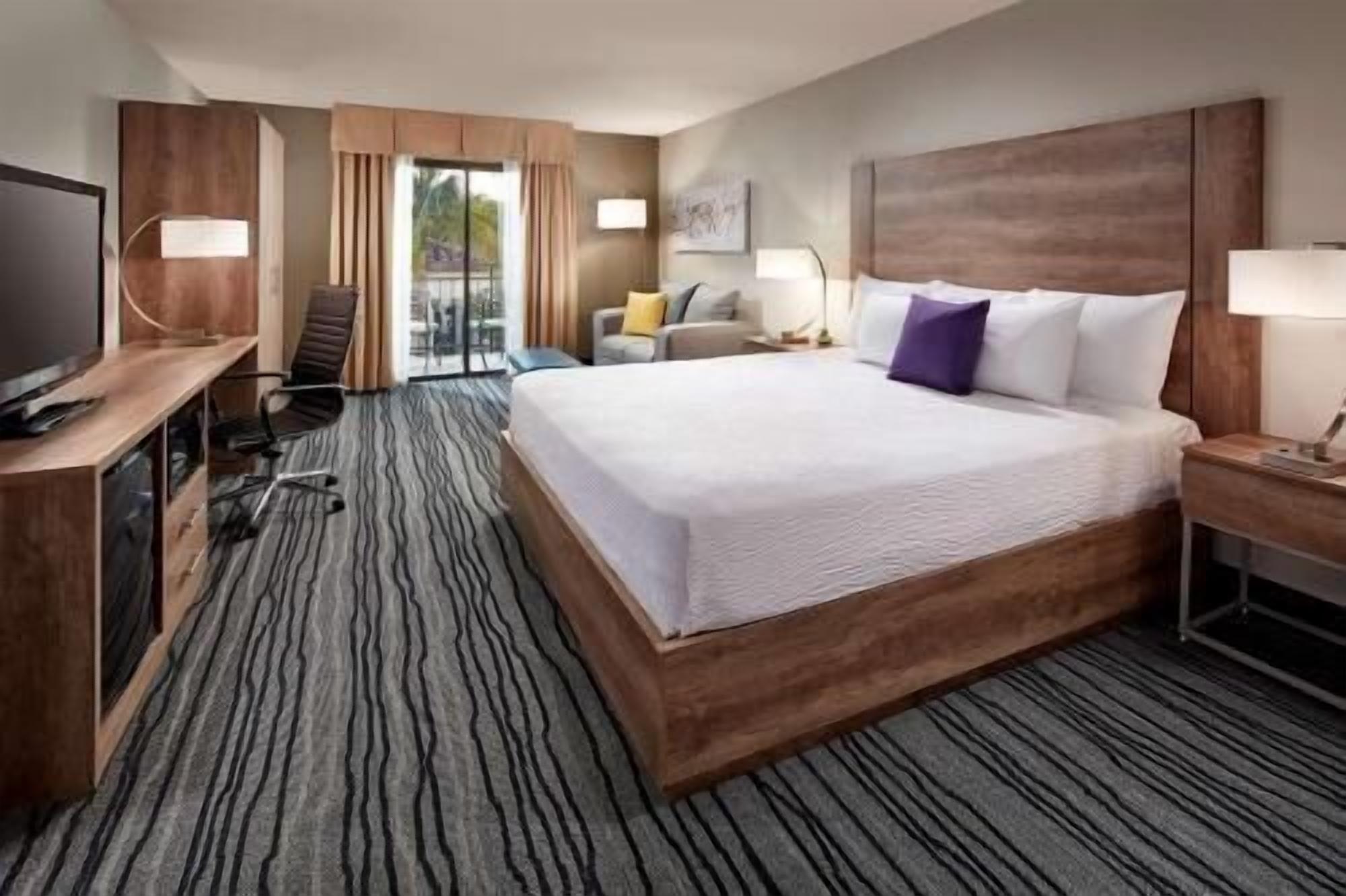 Hypo-allergenic bedding, in-room safe, blackout drapes