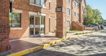 Comfort Suites London