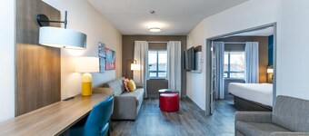 Comfort Suites London