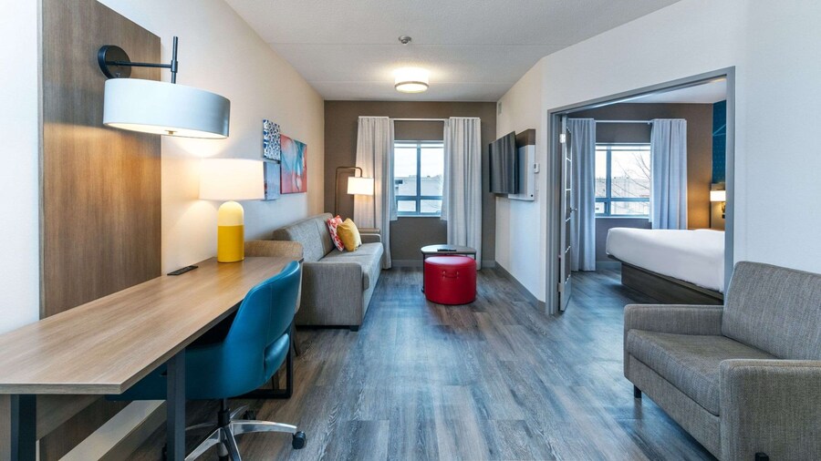 Comfort Suites London